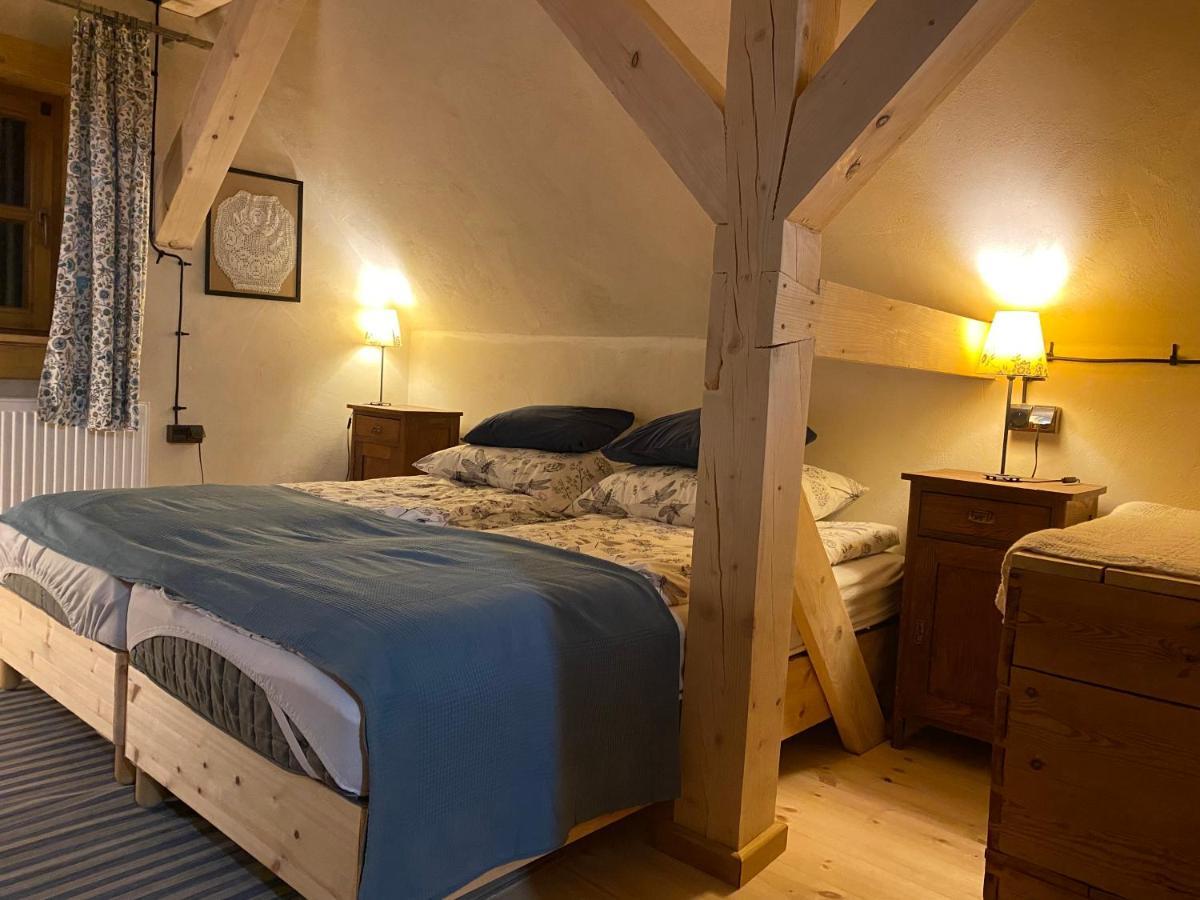Chyza Hapele Hotel Zatwarnica Kültér fotó